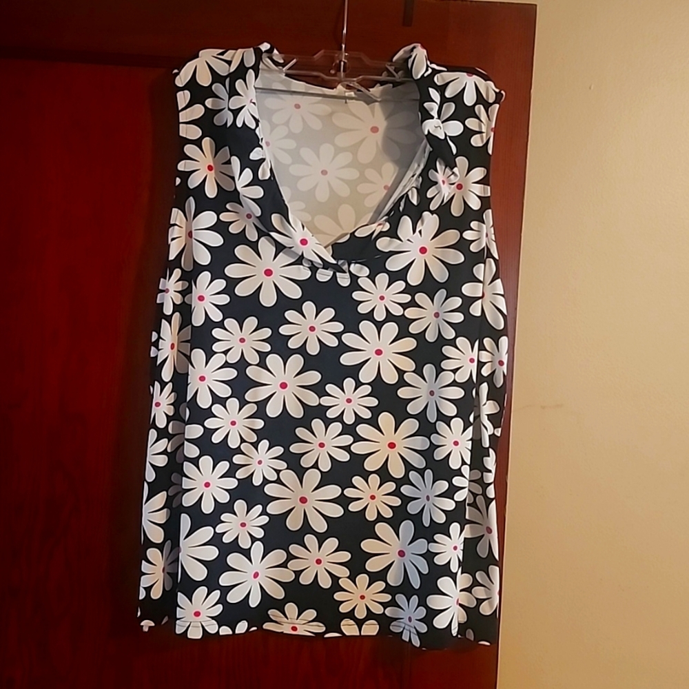 Ruffled tank top